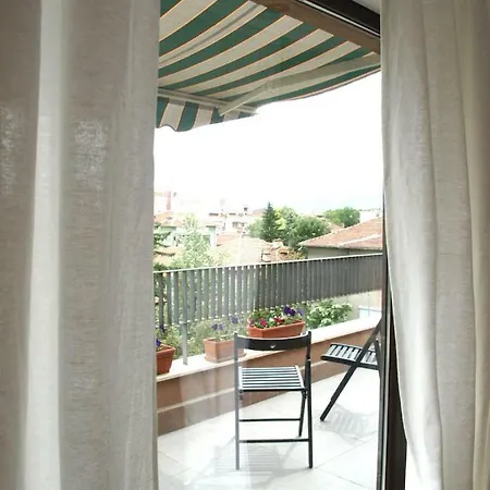 Great Located Architektural Penthouse Apartment